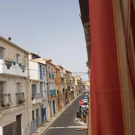 Duplex Chaleureux, Central, Proche Parking Gratuit Appartement