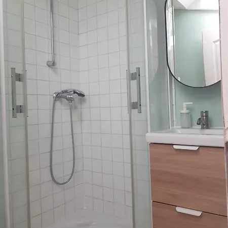 Duplex Chaleureux, Central, Proche Parking Gratuit *