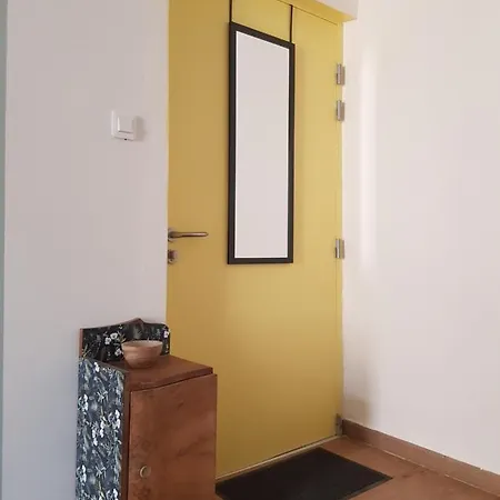 Apartment Duplex Chaleureux, Central, Proche Parking Gratuit